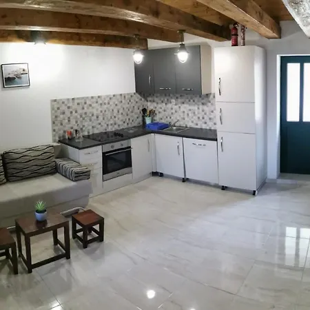 Marina Stone House *